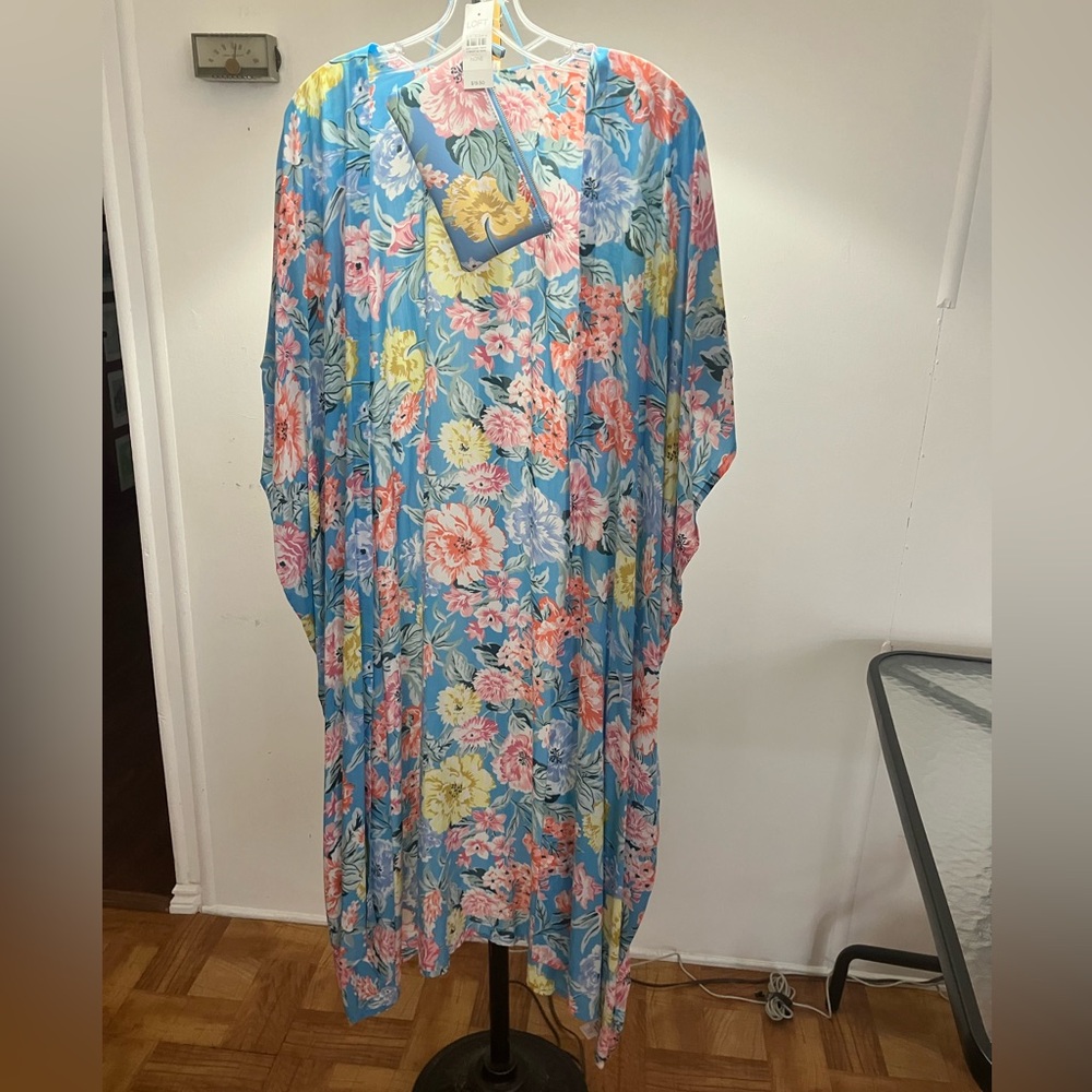 NWT Loft Kimono (Matching Zippered Pouch also listed separately)